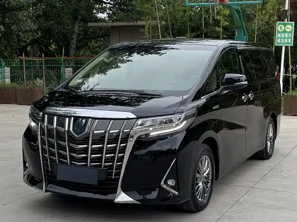 Toyota Alphard 2023