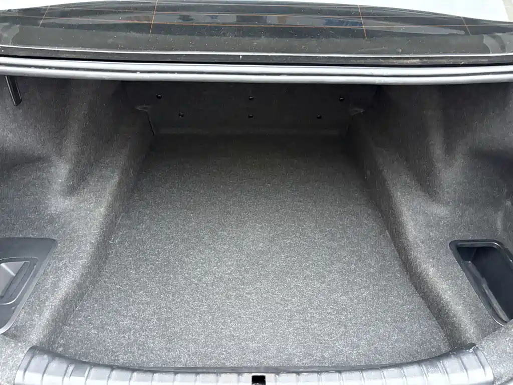 BMW 5 Series 2021 — фото 14