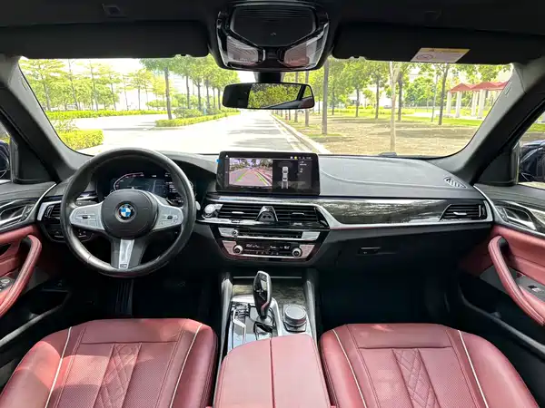 BMW 5 Series 2024