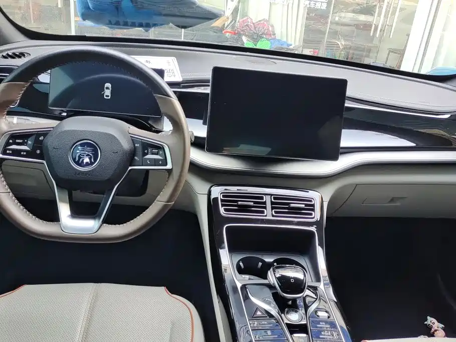 BYD Qin PLUS 2023 — фото 12
