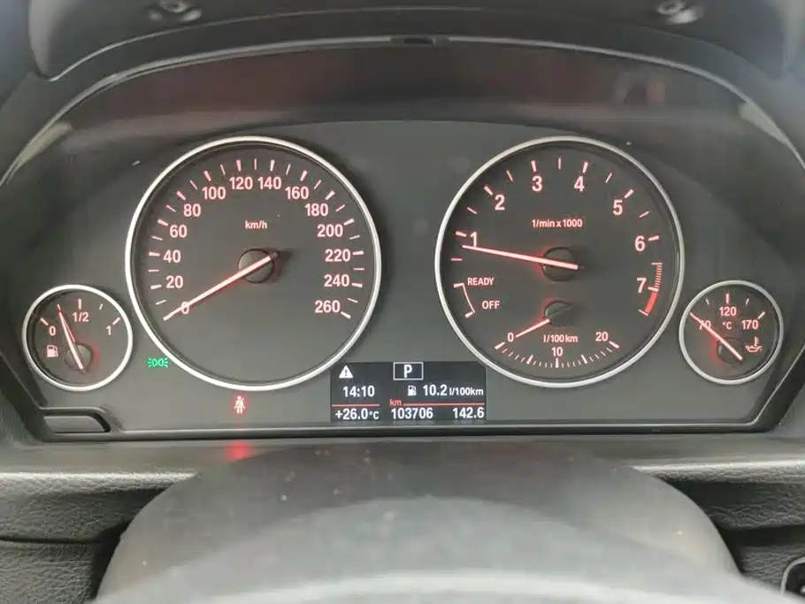 BMW 3 Series 2015 — фото 14