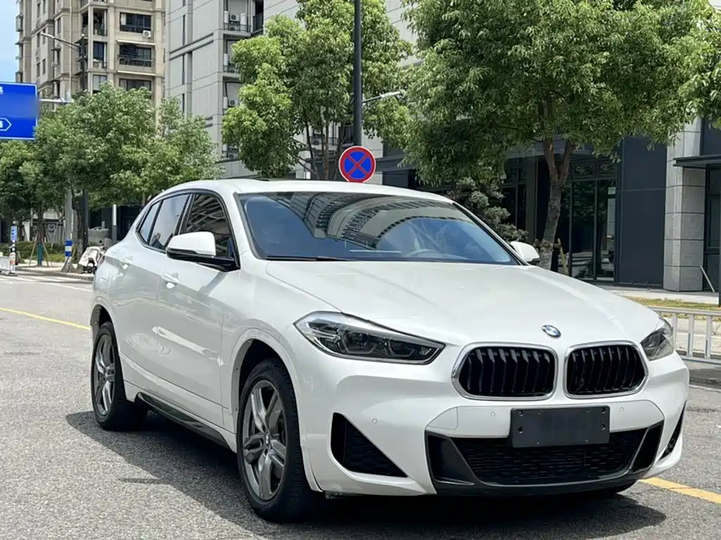 BMW X2 2022 — фото 11