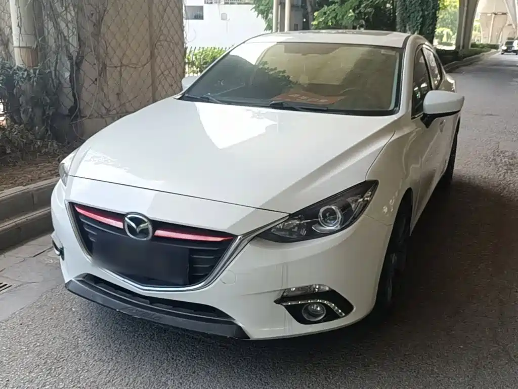 Mazda 3 Axela 2016