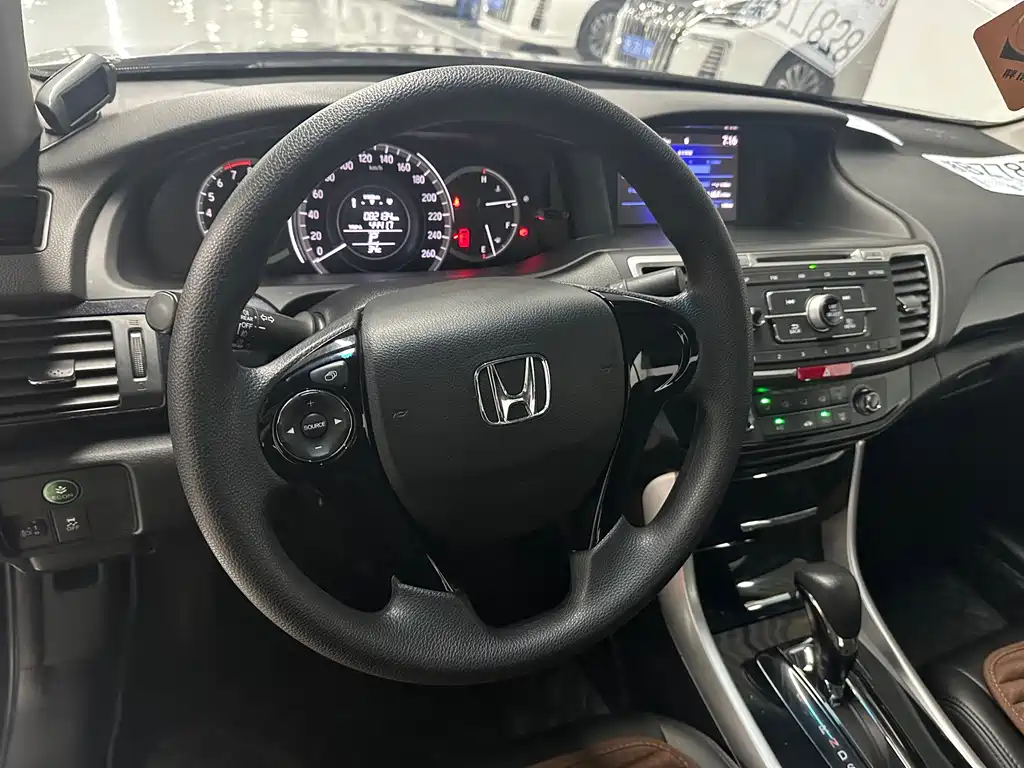 Honda Accord 2017 — фото 4