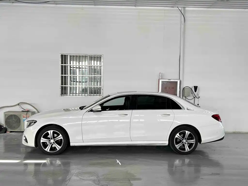 Mercedes-Benz E-Class 2017 — фото 2