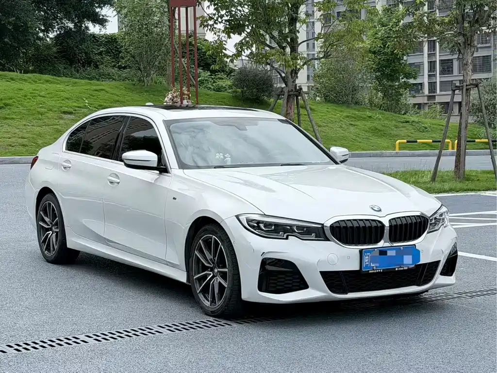 BMW 3 Series 2021
