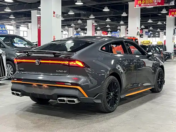 Changan UNI-V 2024
