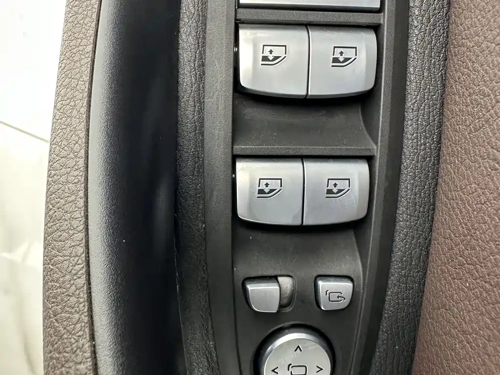 BMW X1 2022 — фото 11