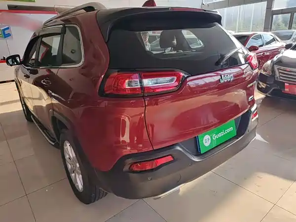 Jeep Cherokee 2016