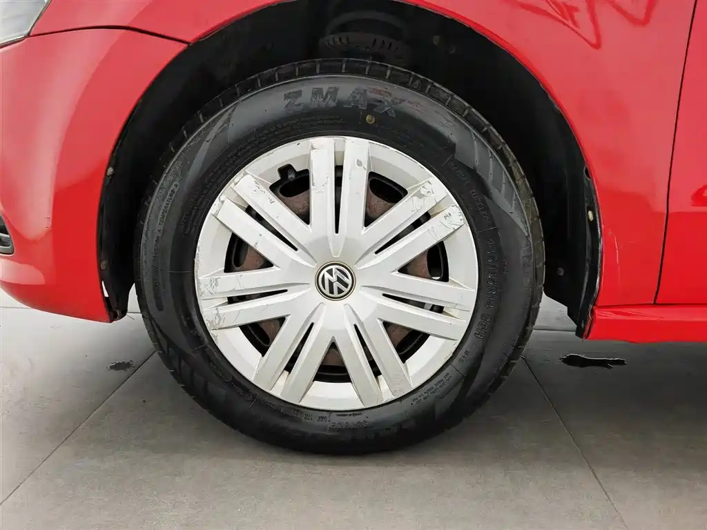 Volkswagen Polo 2015 — фото 17
