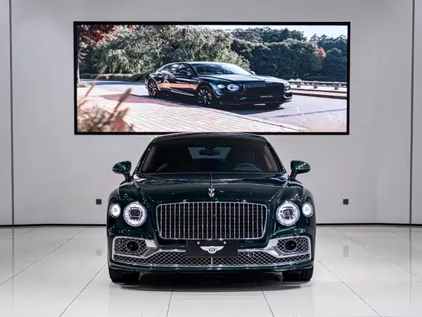 Bentley Flying Spur 2023