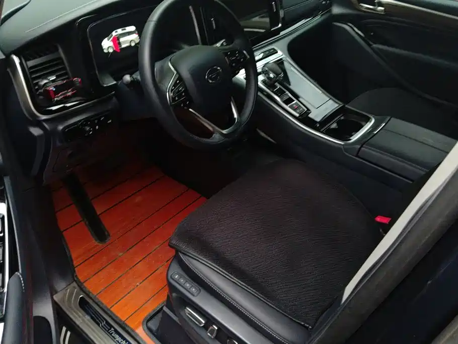 GAC Trumpchi M8 2021 — фото 9