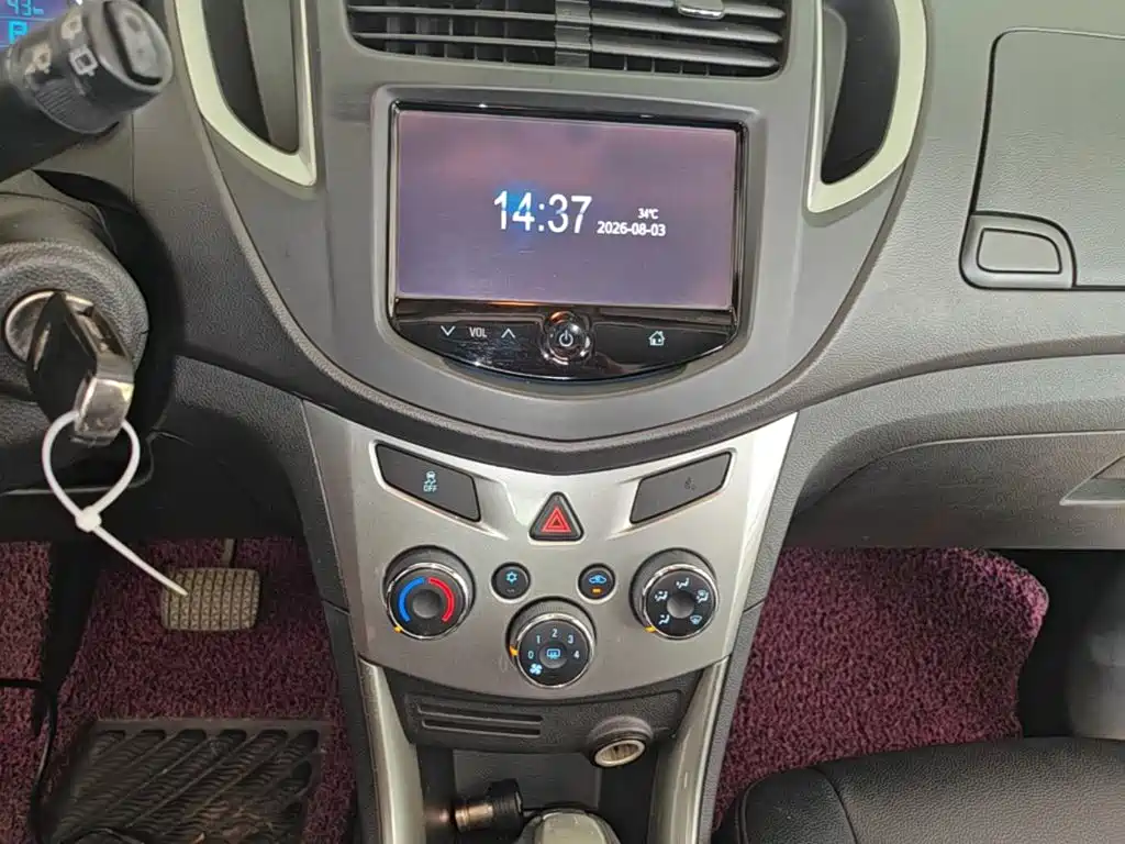 Chevrolet Trax 2015 — фото 13