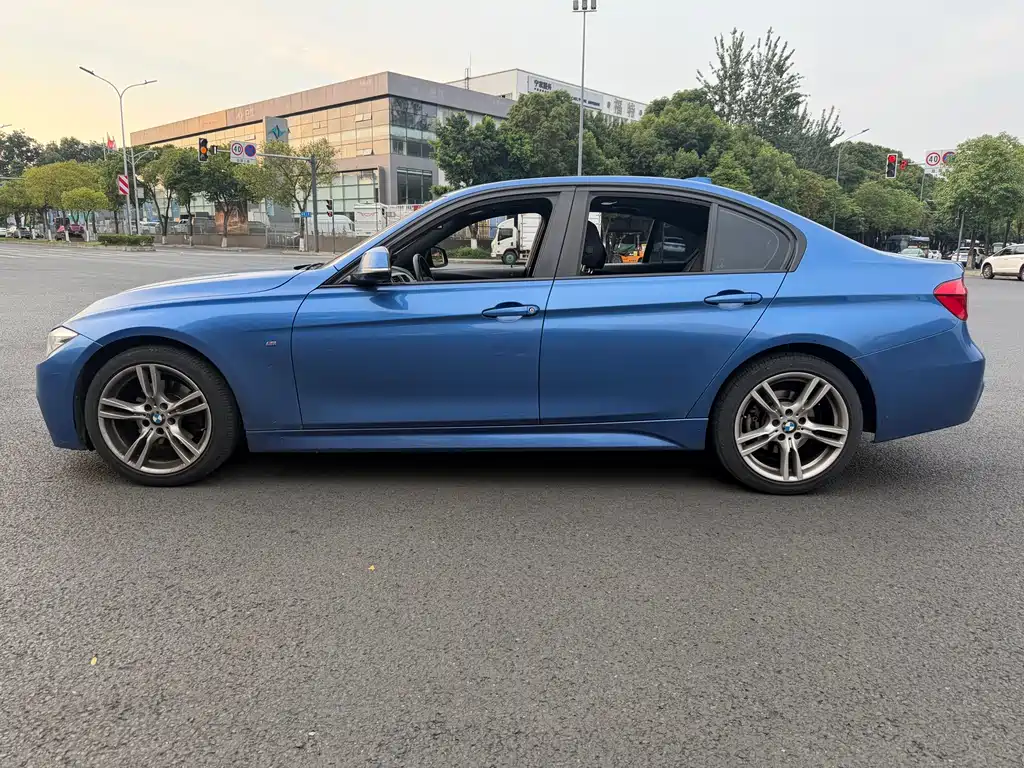 BMW 3 Series 2017