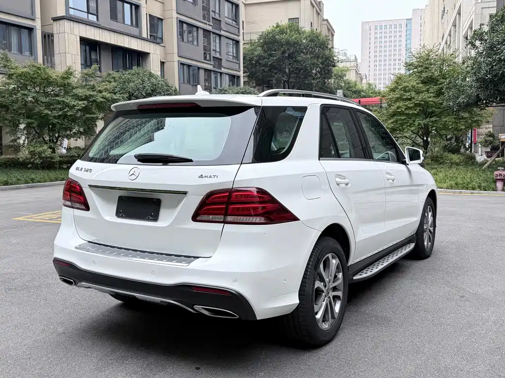Mercedes-Benz GLE 2017 — фото 8