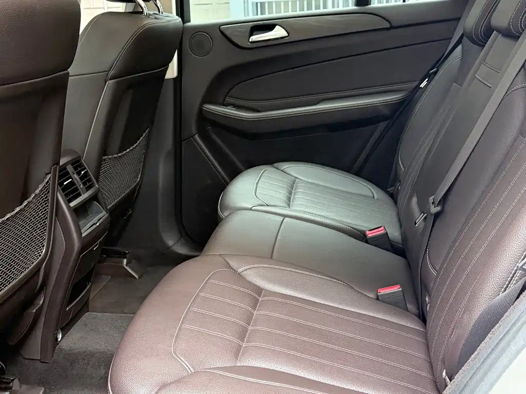 Mercedes-Benz GLE 2017 — фото 16