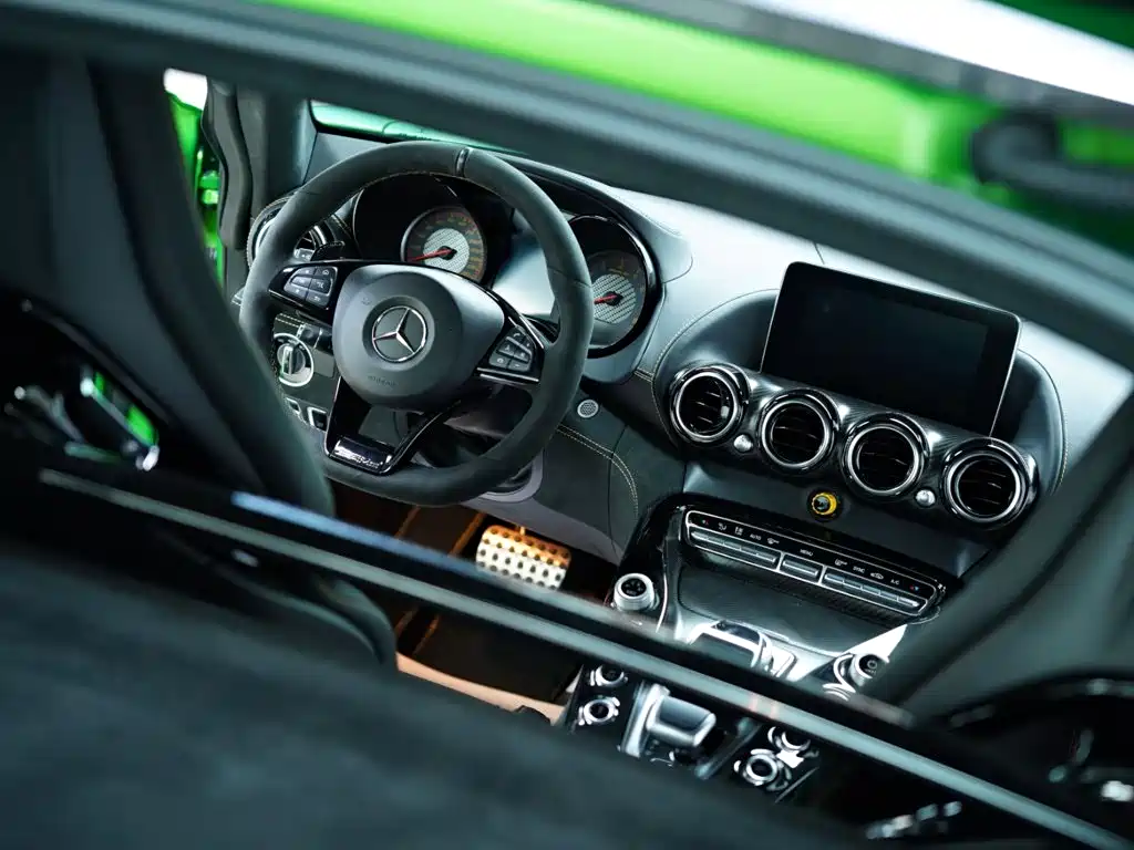 Mercedes-Benz AMG GT 2018 — фото 32