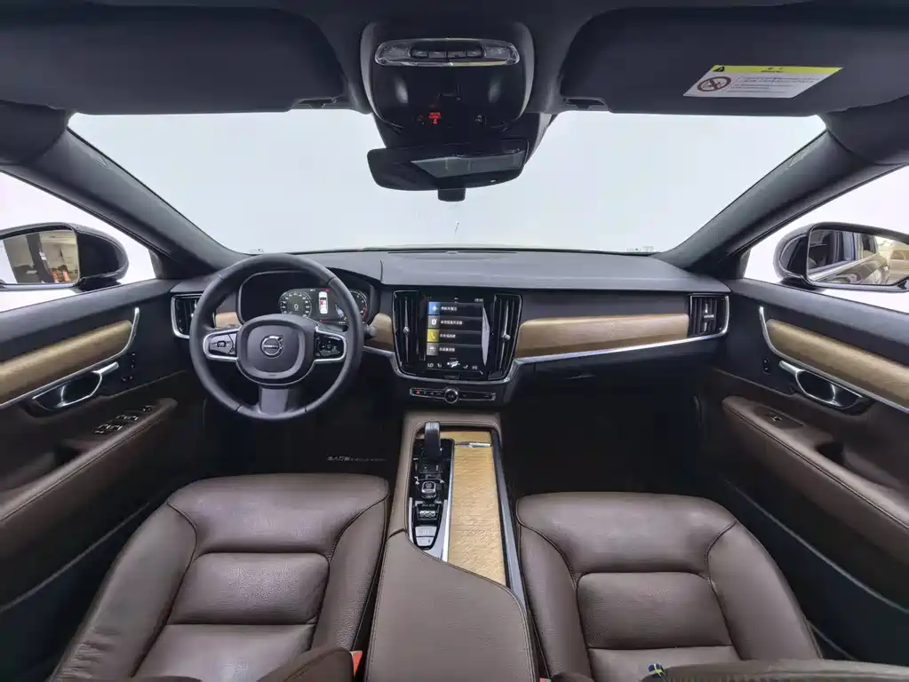 Volvo S90 2021 — фото 11