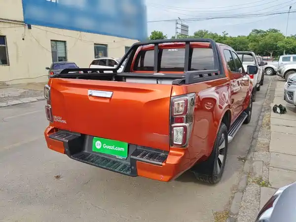 Isuzu D-MAX 2022