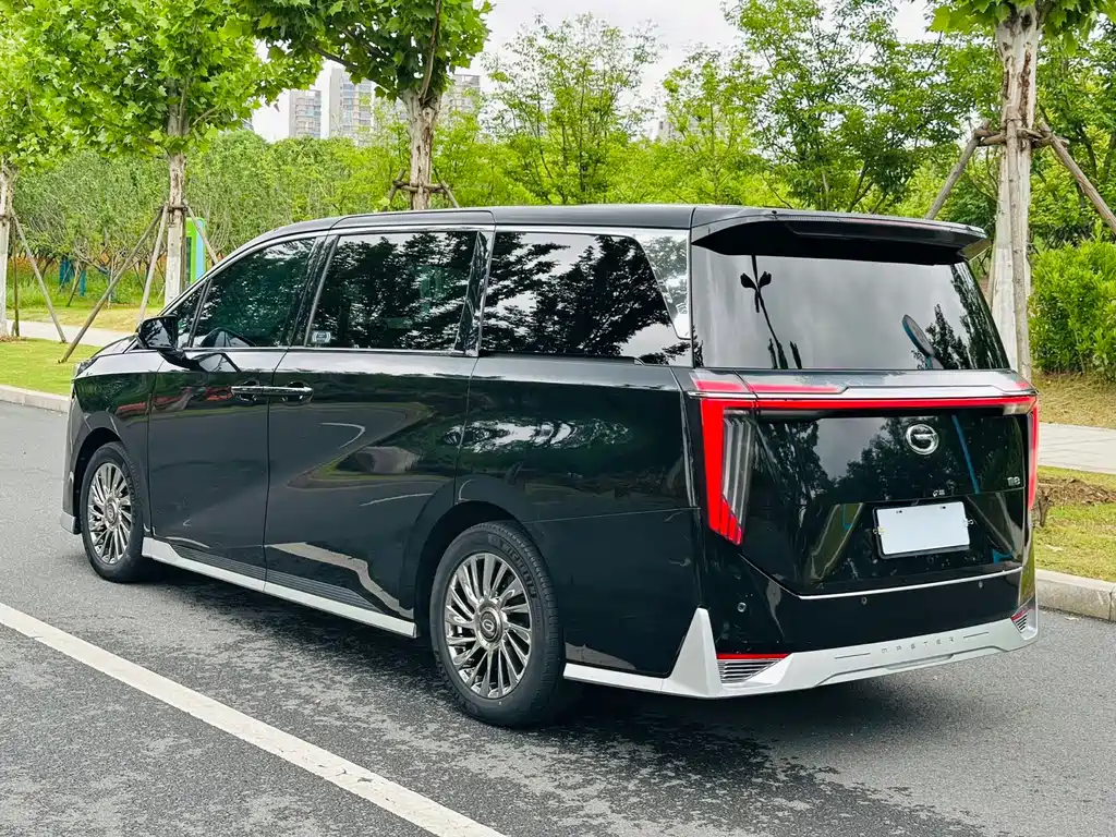 GAC Motor Trumpchi M8 2023 — фото 6
