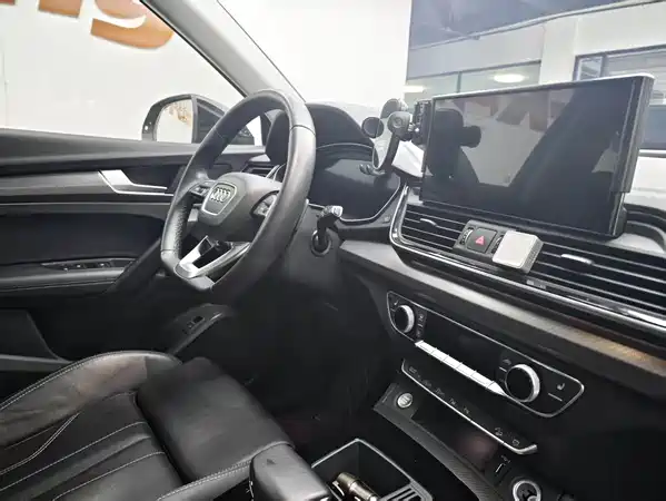 Audi Q5L 2022