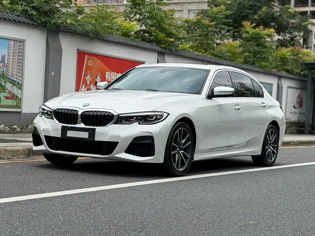 BMW 3 Series 2022