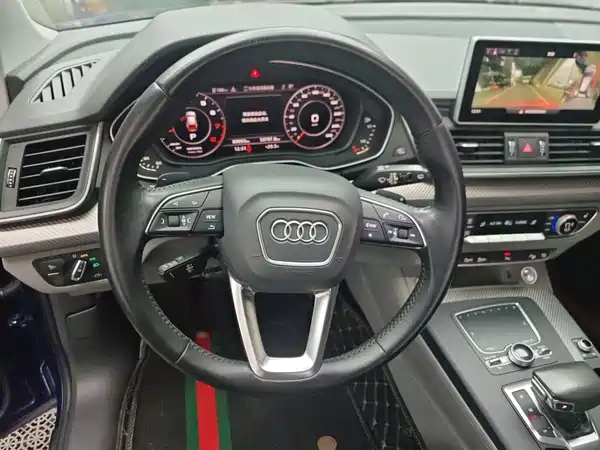 Audi Q5L 2019
