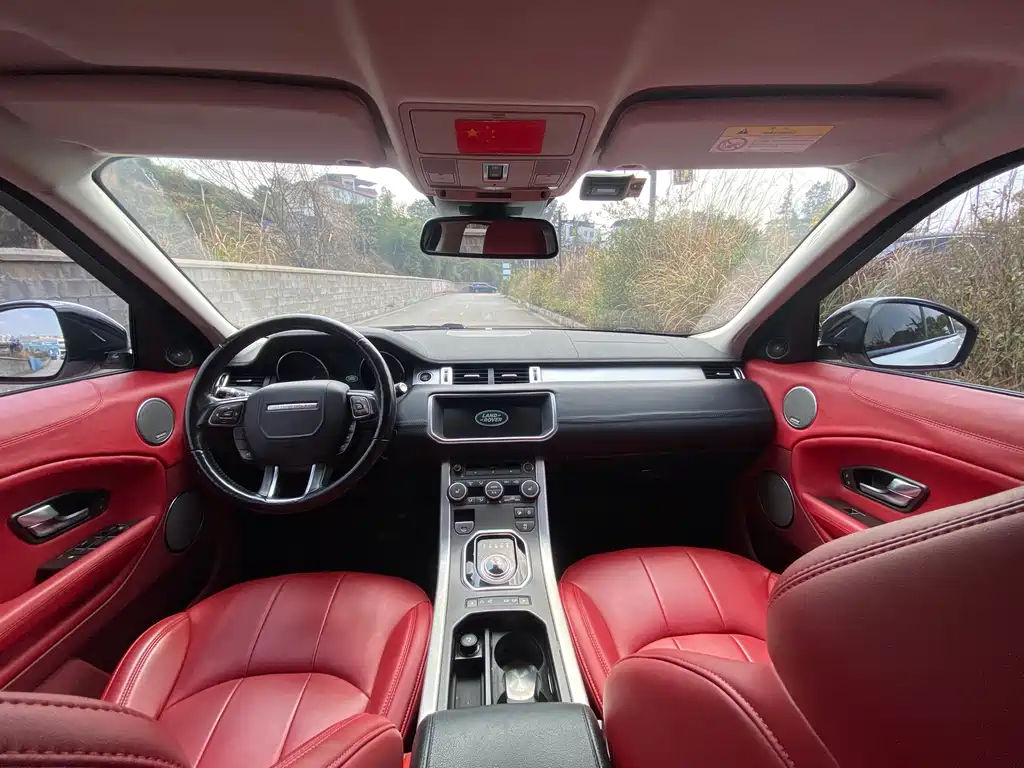 Land Rover Evoque 2018 — фото 11