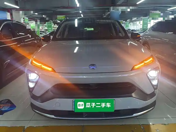 NIO ES6 2020