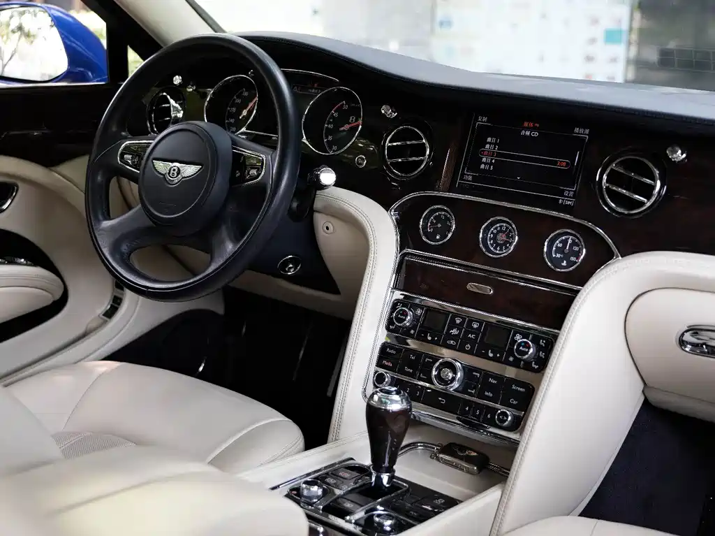 Bentley Mulsanne 2013 — фото 22
