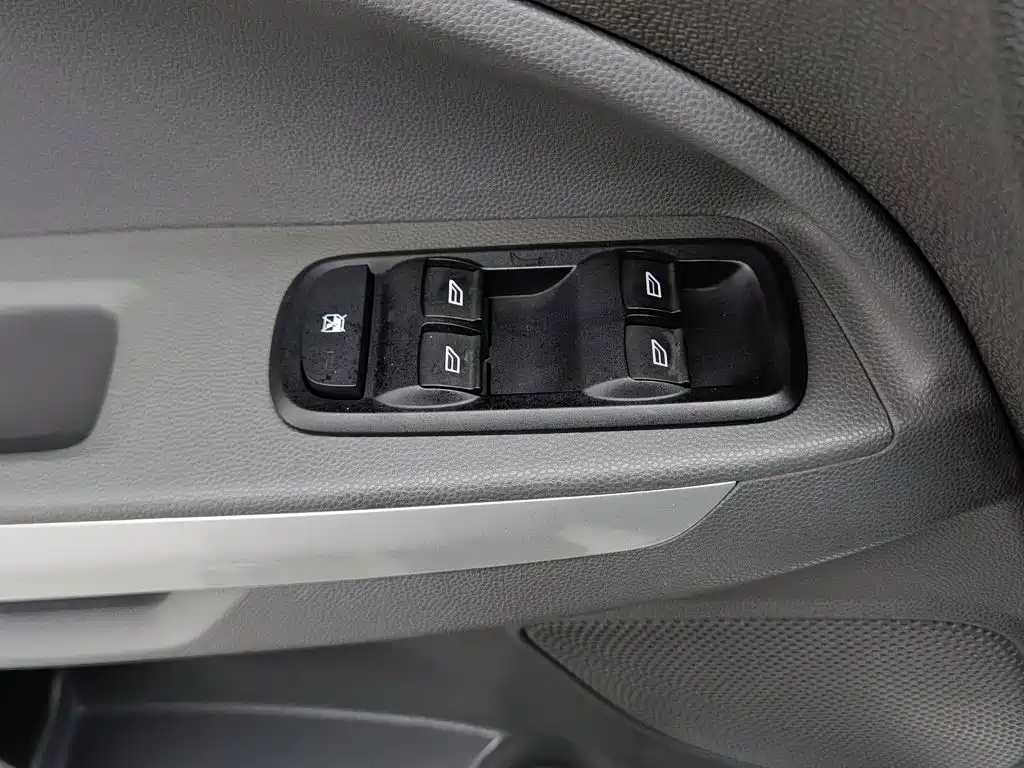 Ford EcoSport 2016 — фото 9