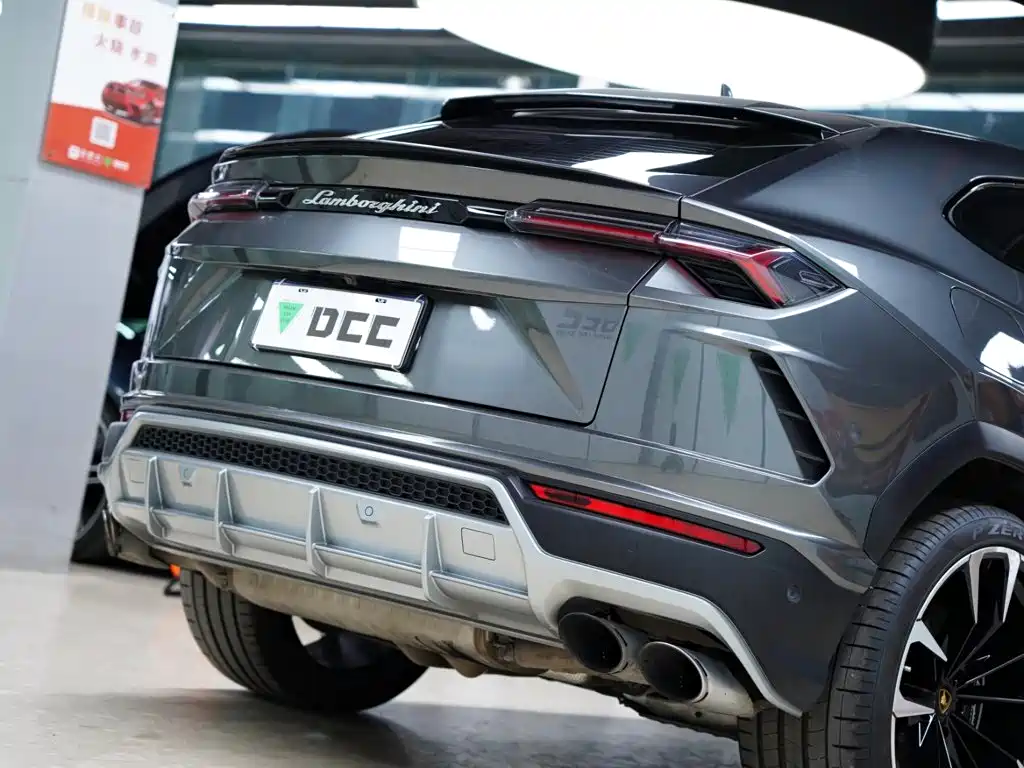 Lamborghini Urus 2019 — фото 6