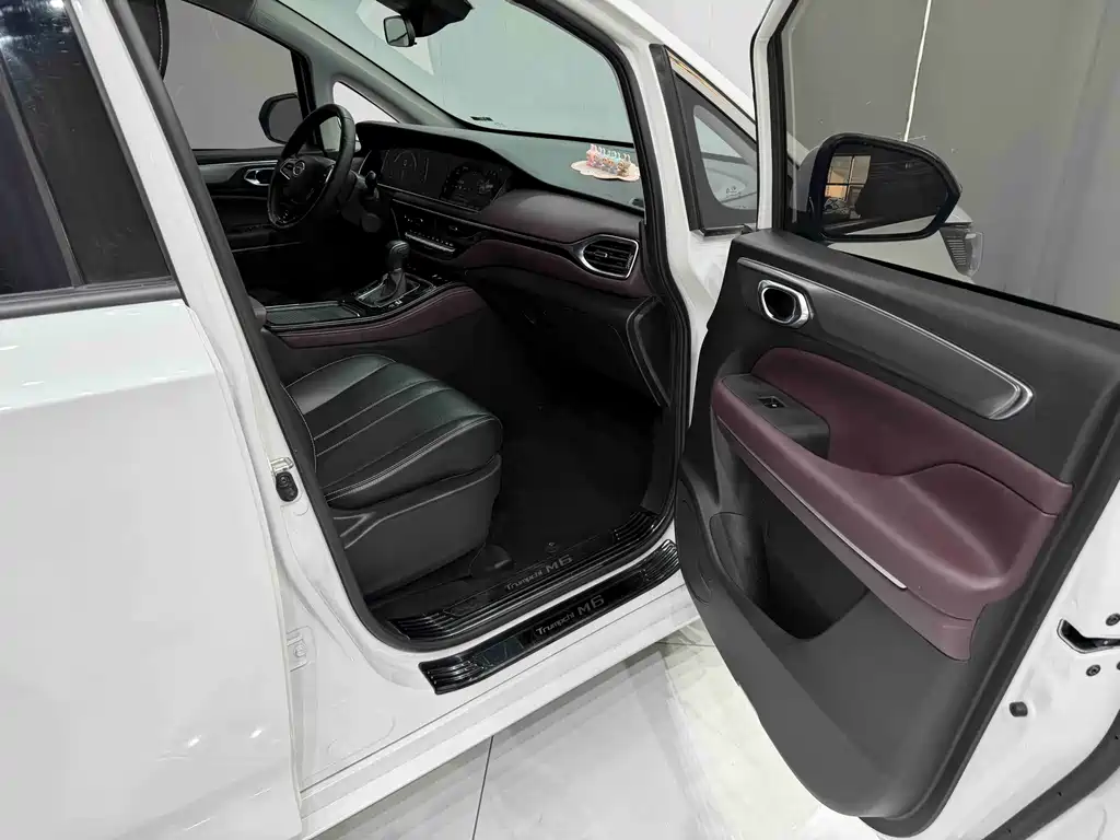 GAC Motor Trumpchi M6 2023 — фото 18
