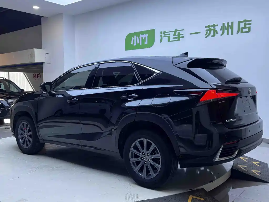 Lexus NX 2020 — фото 6