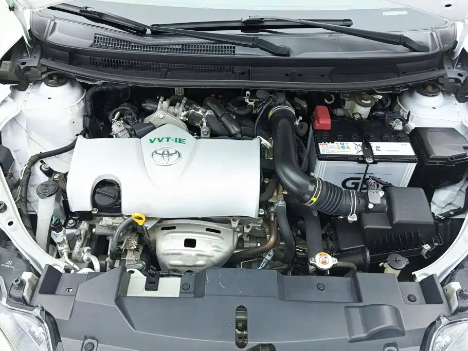 Toyota Yaris L 2021 — фото 10