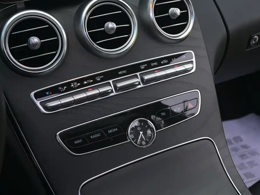 Mercedes-Benz C-Class 2019 — фото 38