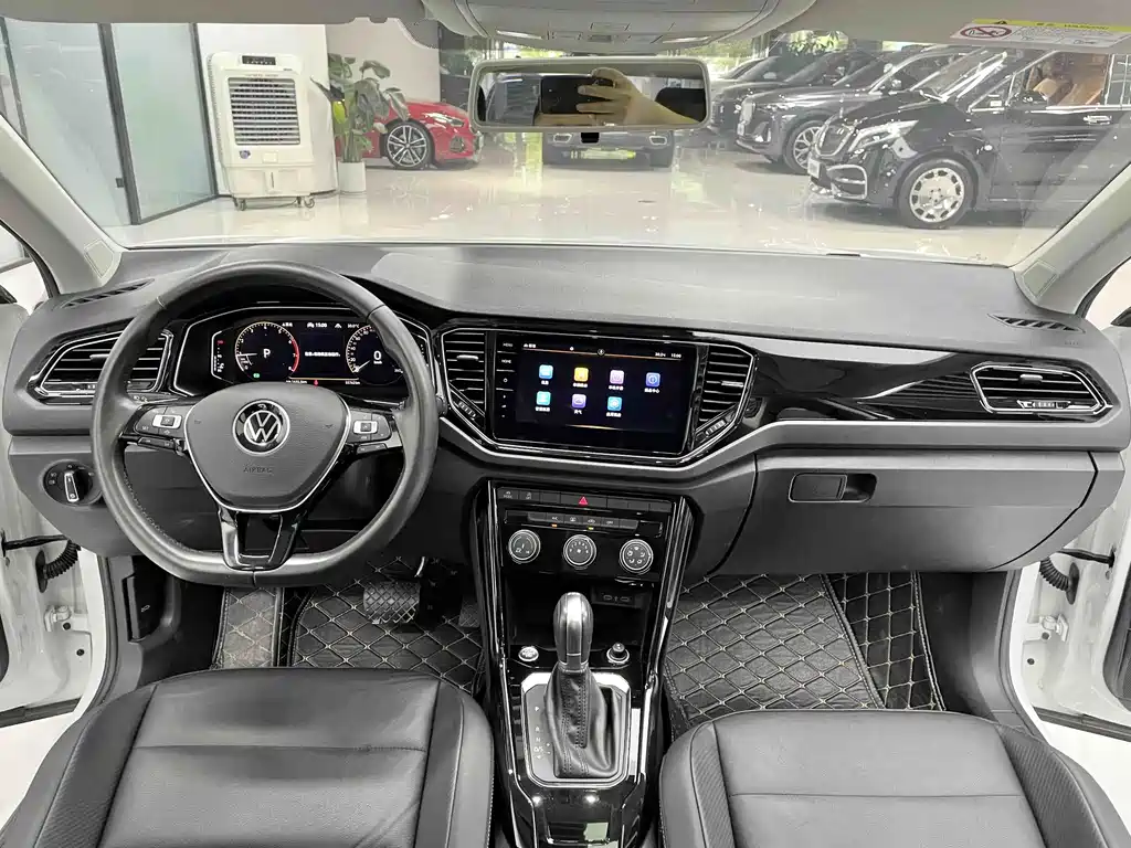 Volkswagen T-Roc 2022 — фото 4