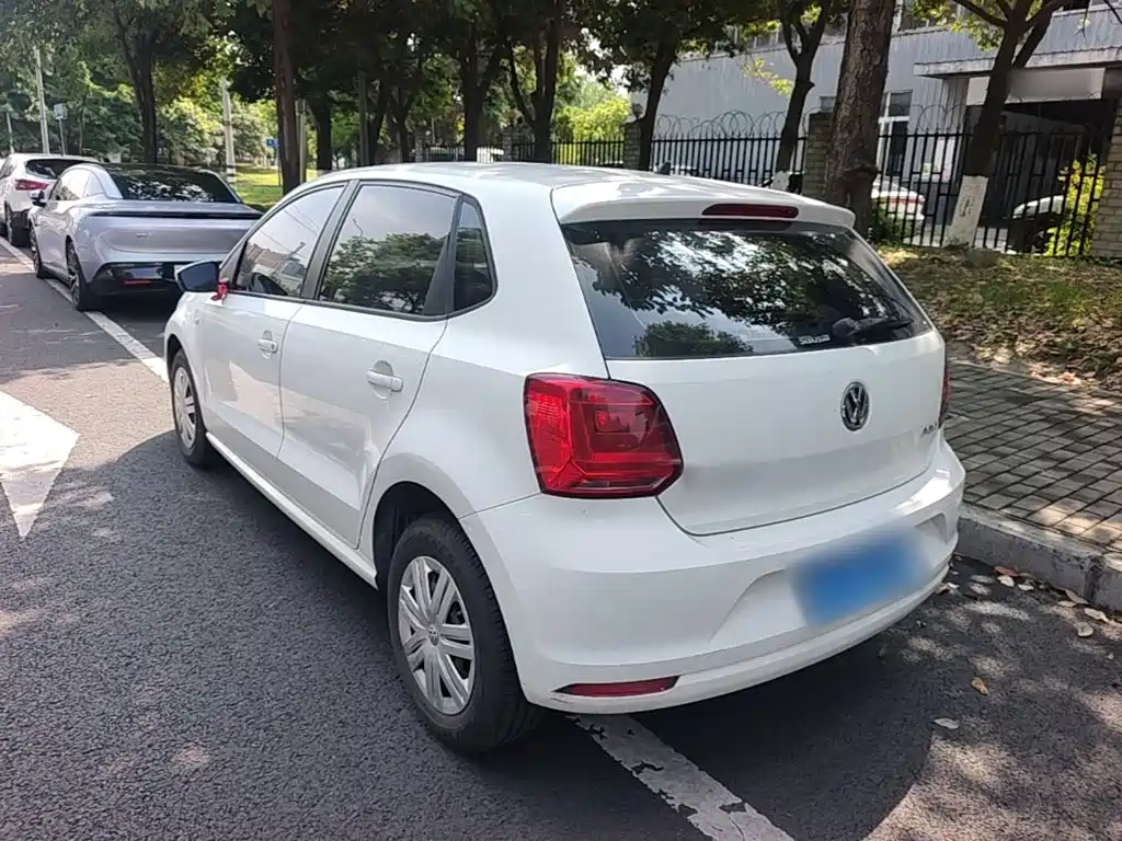 Volkswagen Polo 2016