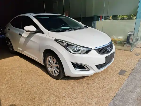 Hyundai Elantra Langdong 2017