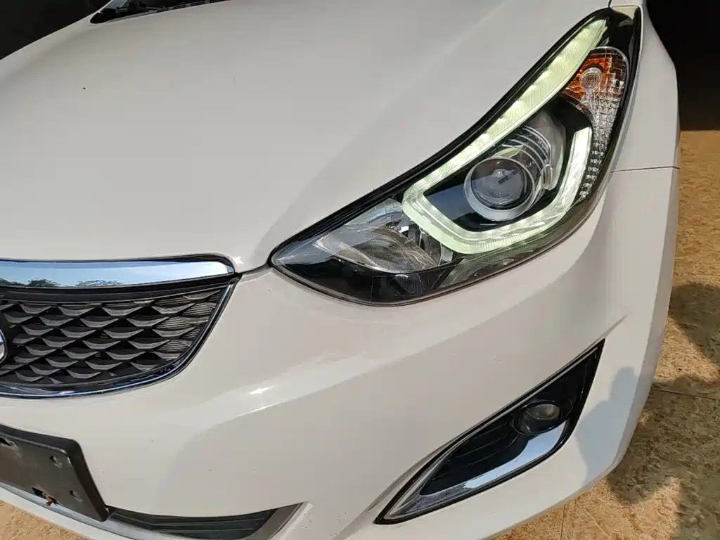 Hyundai Elantra 2017 — фото 24