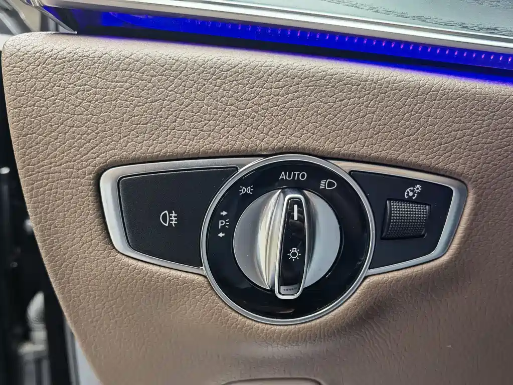 Mercedes-Benz E-Class New Energy 2021 — фото 11