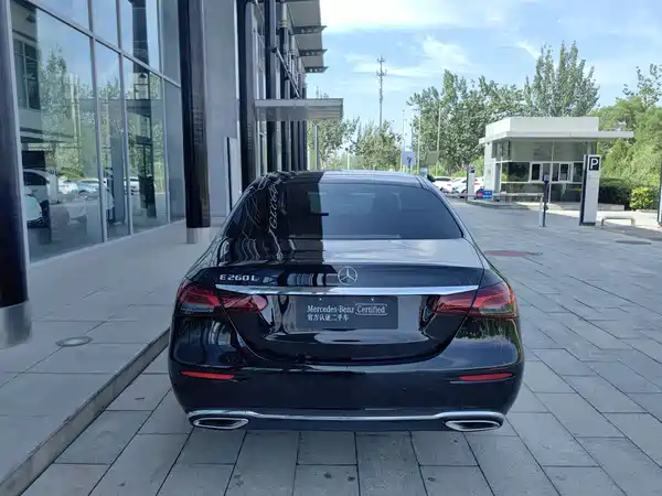 Mercedes-Benz E-Class 2023