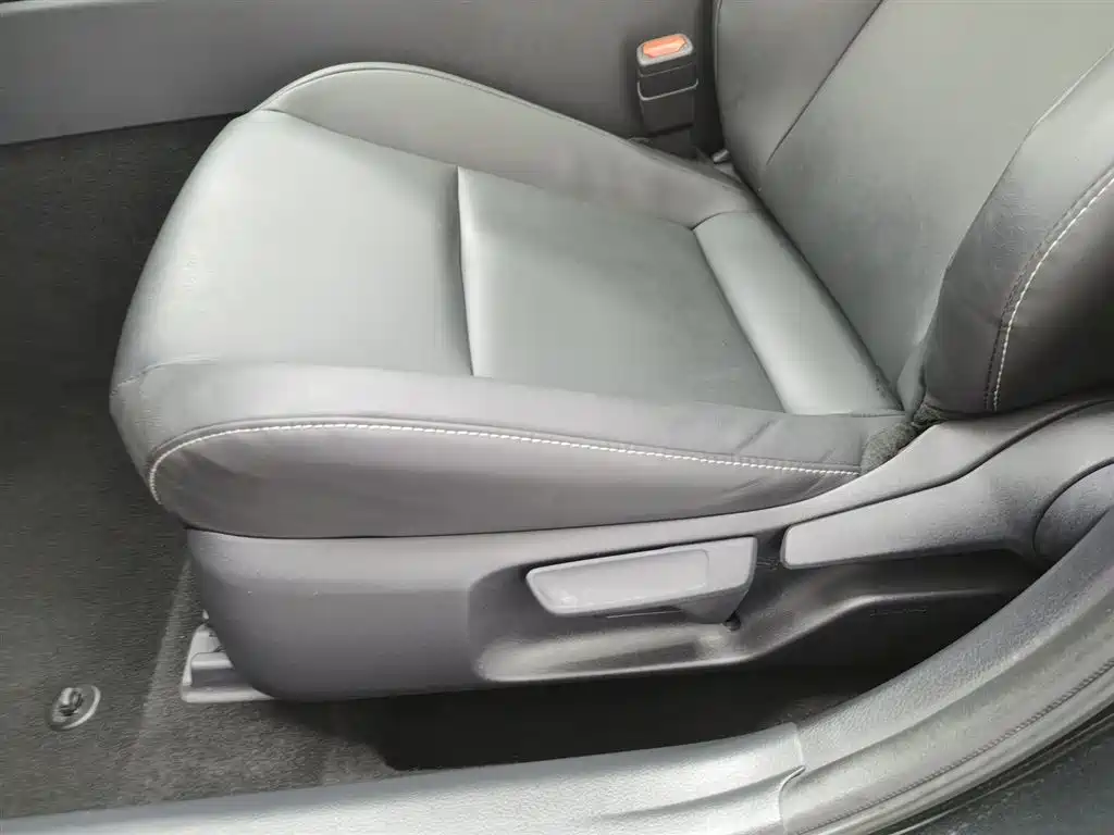 Toyota Camry 2025 — фото 20