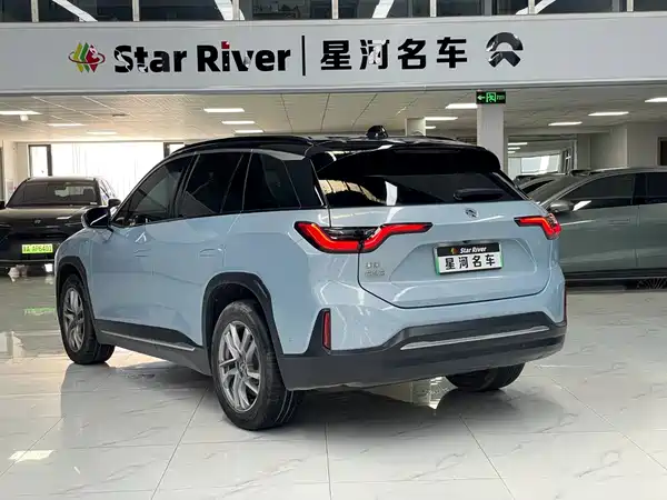 NIO ES6 2020