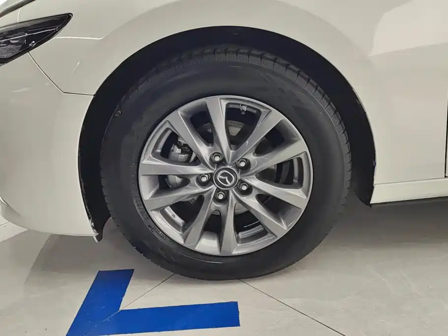Mazda 3 Axela 2022