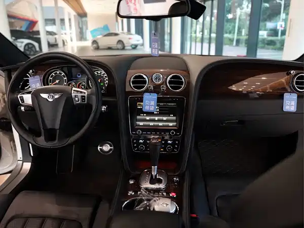 Bentley Continental 2012