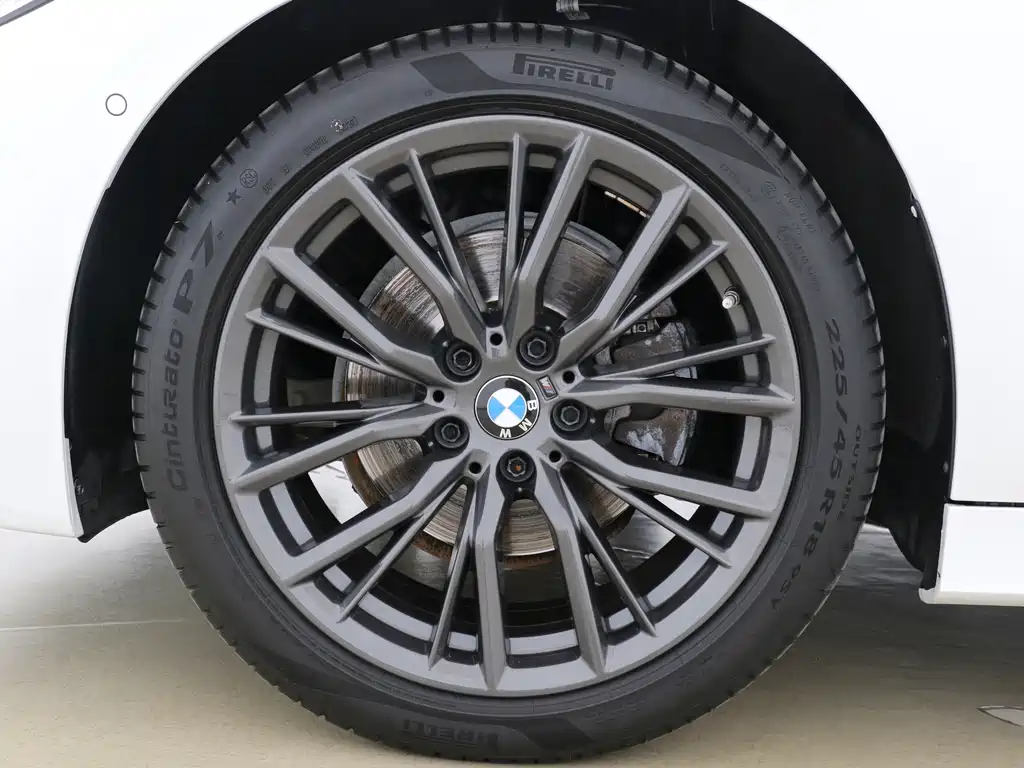 BMW 3 Series 2021 — фото 16