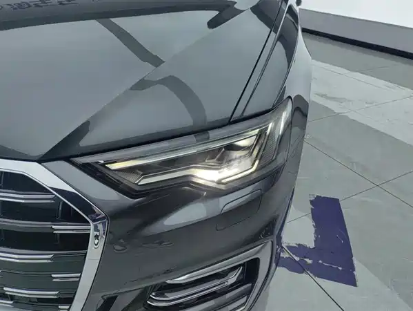 Audi A6L 2023