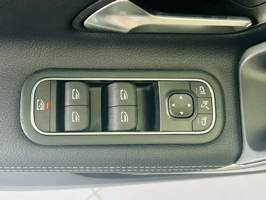 Mercedes-Benz A-Class 2021 — фото 18
