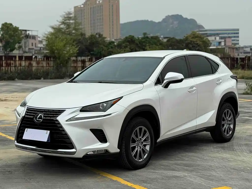 Lexus NX 2021 — фото 3